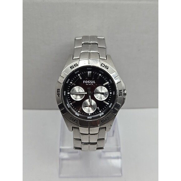 Fossil BQ-9404 Red Black Dial Day Date Watch Stainless Steel 10 ATM New Battery - Picture 1 of 11